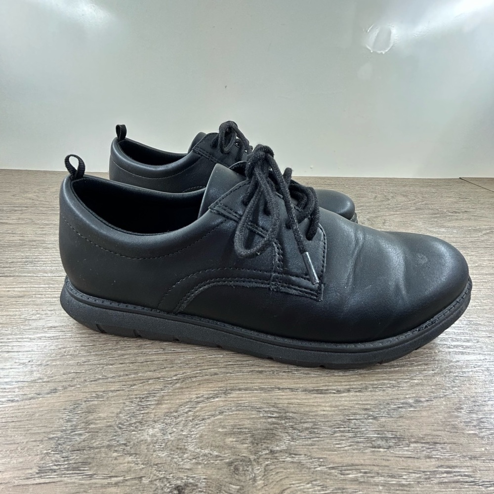 Boys Size 4Y Dress Shoes